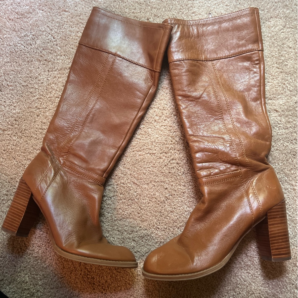 Women’s leather chunky heel boot